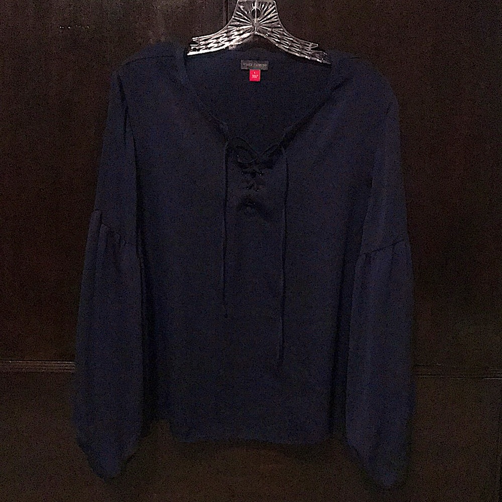 Vince Camuto navy top